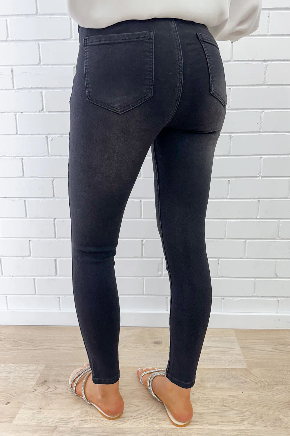 The No-Panel Skinny Jeans - Black Denim - Image 36