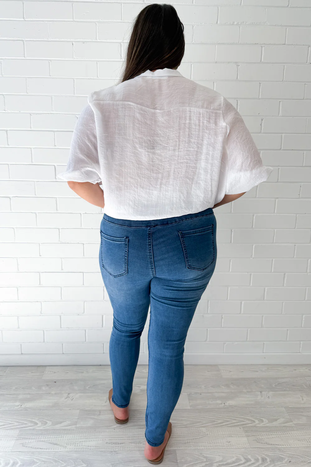 The No-Panel Skinny Jeans - Mid Denim - Image 13