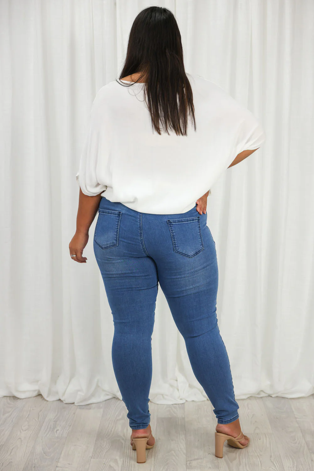 The No-Panel Skinny Jeans - Mid Denim - Image 21