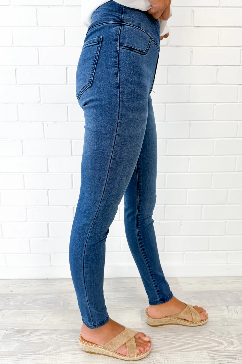 The No-Panel Skinny Jeans - Mid Denim - Image 6
