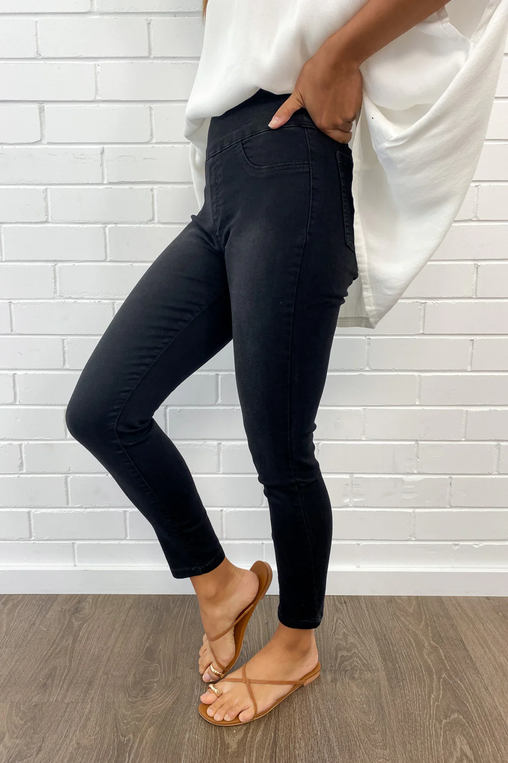 The No-Panel Skinny Jeans Petite - Black Denim - Image 3