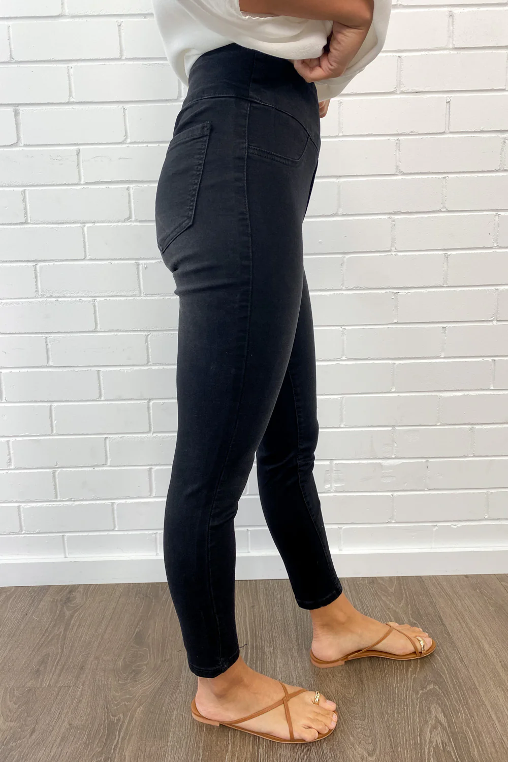 The No-Panel Skinny Jeans Petite - Black Denim - Image 4
