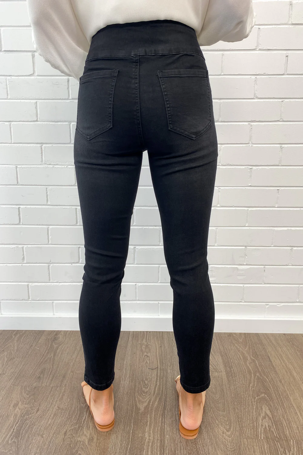The No-Panel Skinny Jeans Petite - Black Denim - Image 5