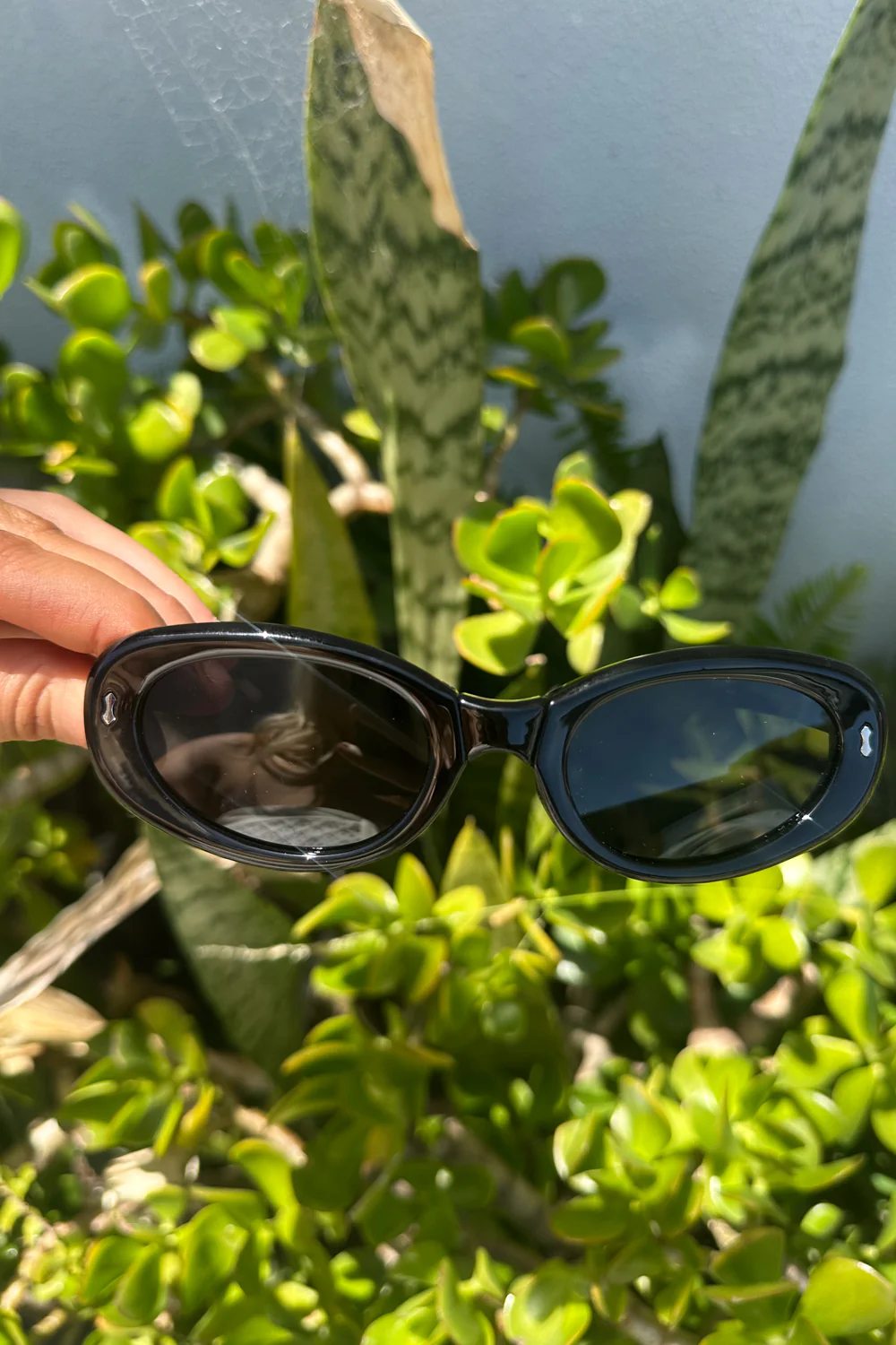 The Slimline Foldie Sunglasses - Black - Image 3