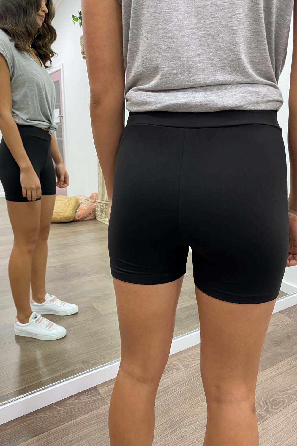 The Under Shorts - Image 7