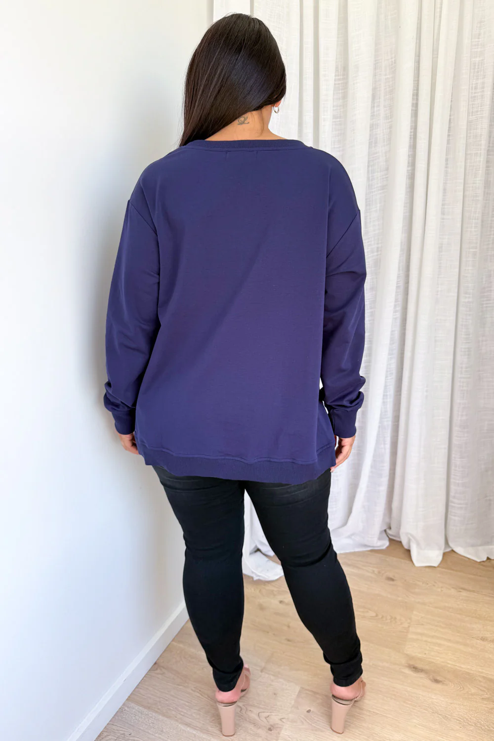 Verona Sweatshirt - Navy - Image 10