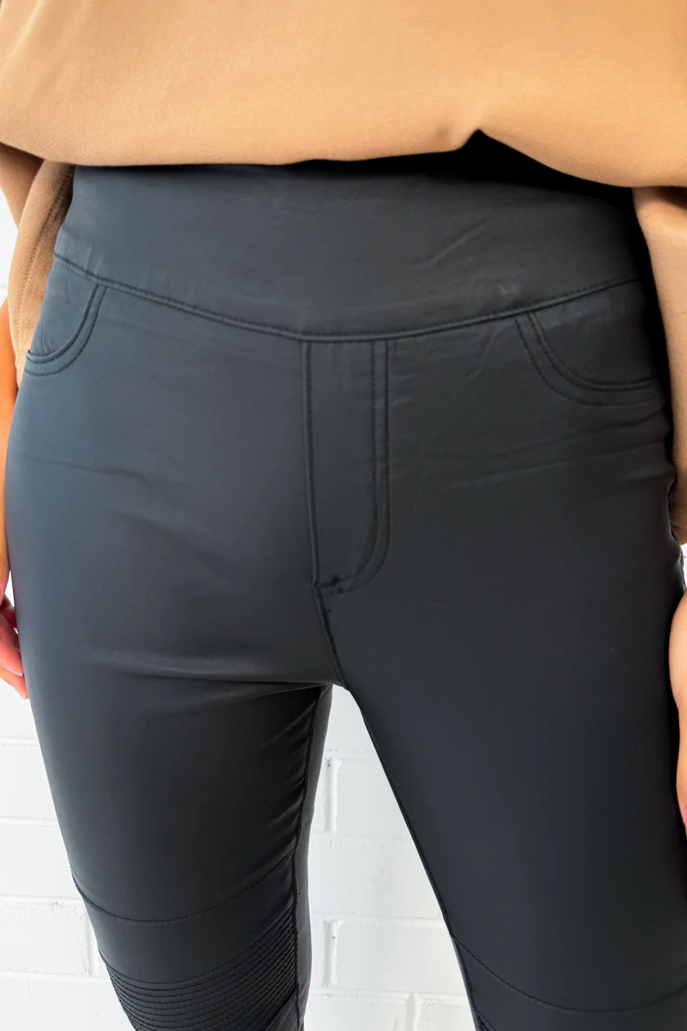 Wet Look Panels - Black - Image 4