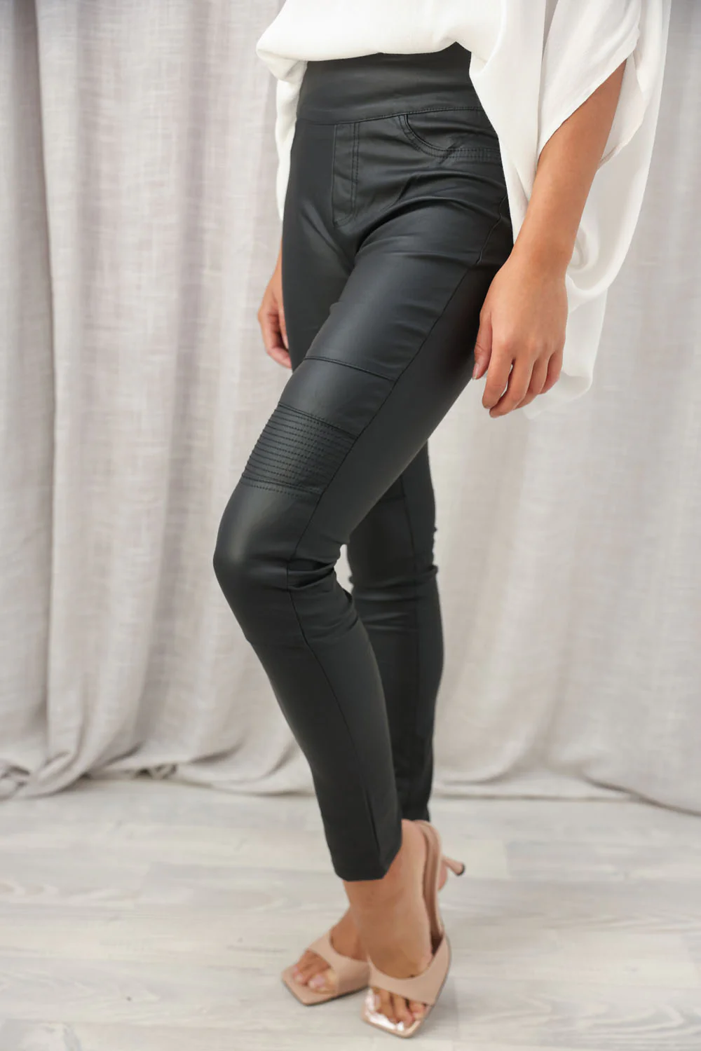 Wet Look Panels - Black - Image 7