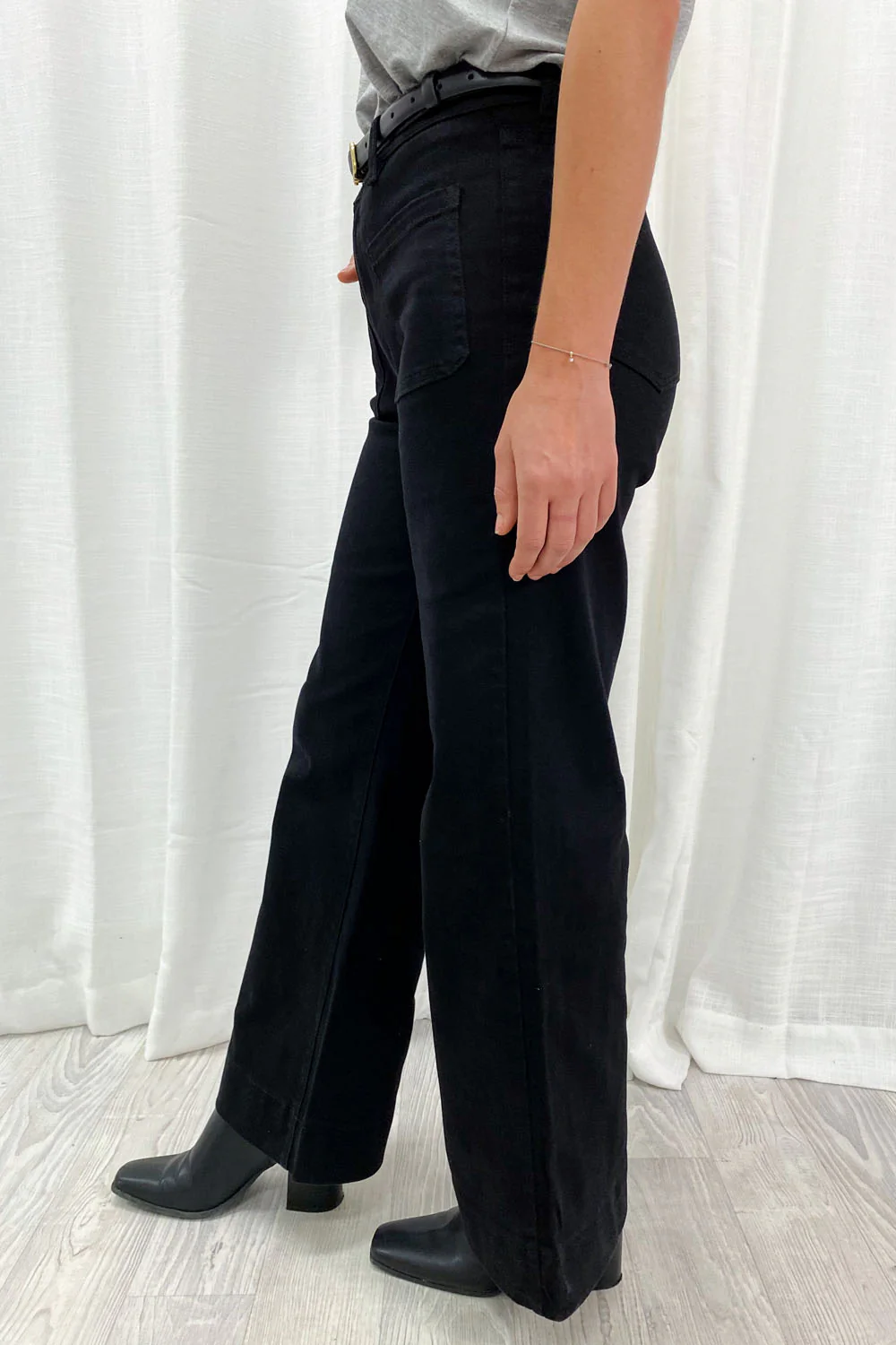 Whitley High Rise Wide Leg Jeans - Black - Image 28