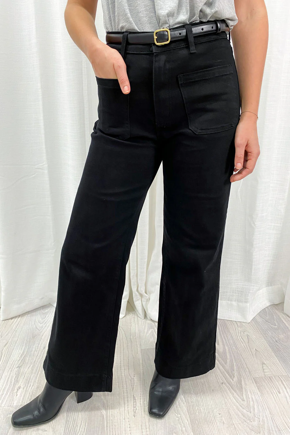 Whitley High Rise Wide Leg Jeans - Black - Image 7