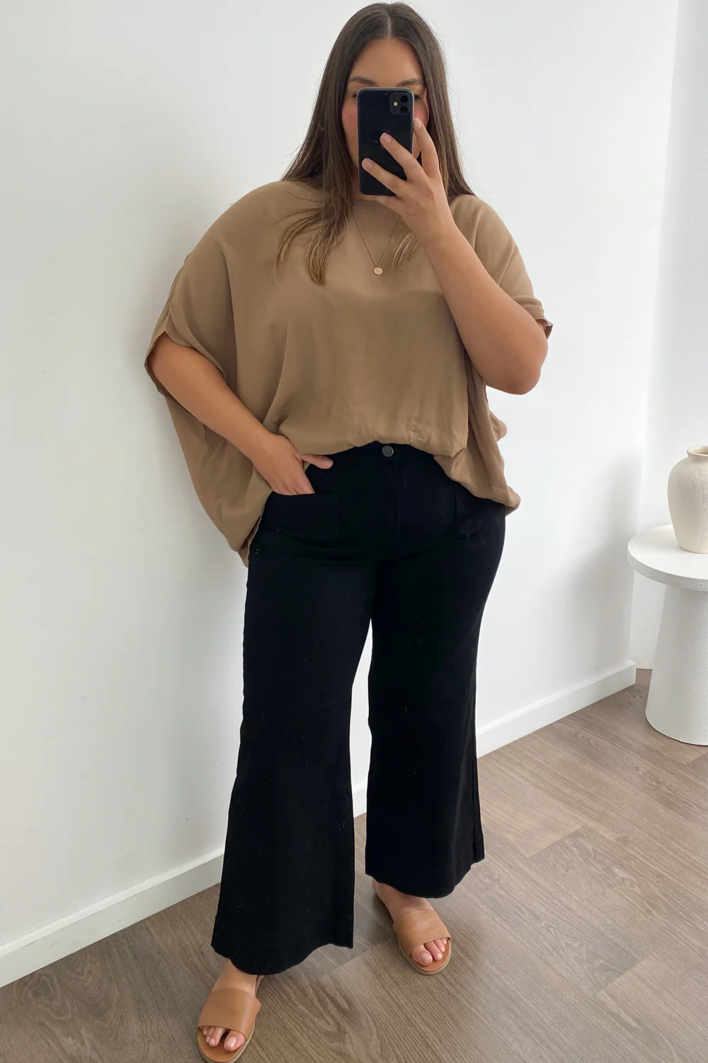 Whitley High Rise Wide Leg Jeans - Black - Image 9