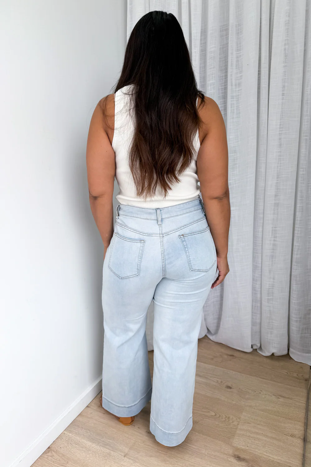 Whitley High Rise Wide Leg Jeans - Light Blue Denim - Image 10