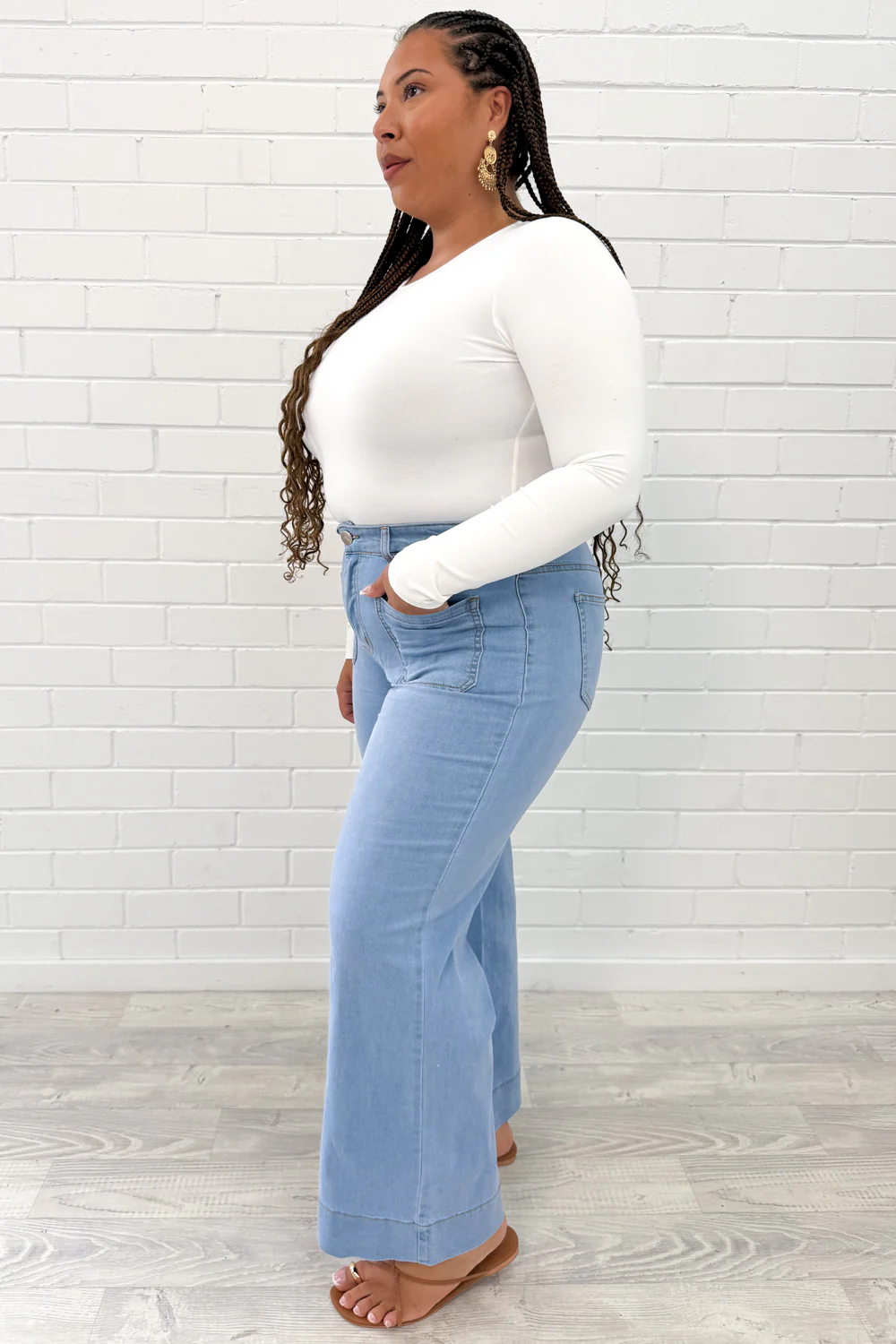 Whitley Petite High Rise Wide Leg Jeans - Light Denim - Image 16