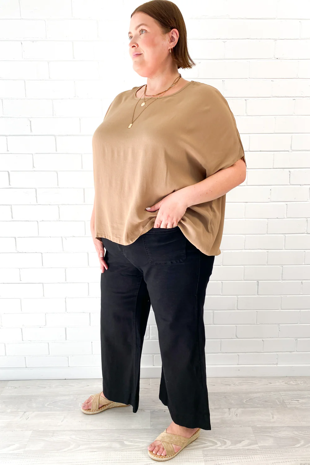 Whitley Petite High Rise Wide Leg Jeans - Black - Image 11