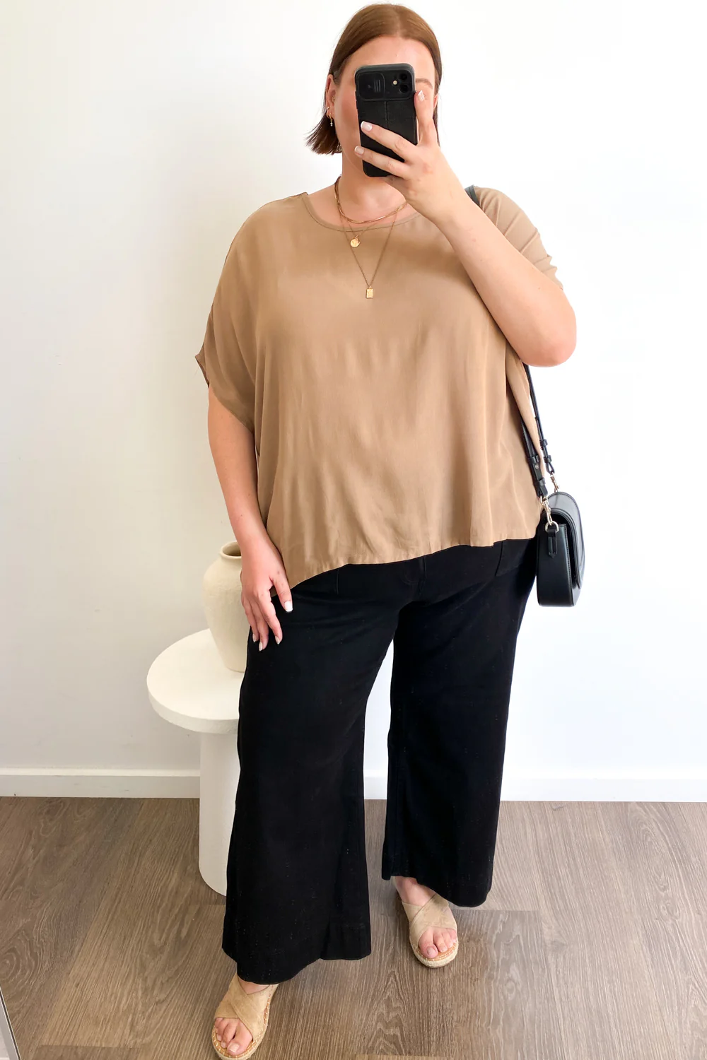 Whitley Petite High Rise Wide Leg Jeans - Black - Image 12