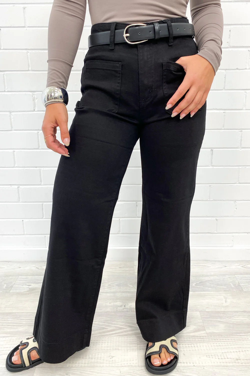 Whitley Petite High Rise Wide Leg Jeans - Black - Image 16