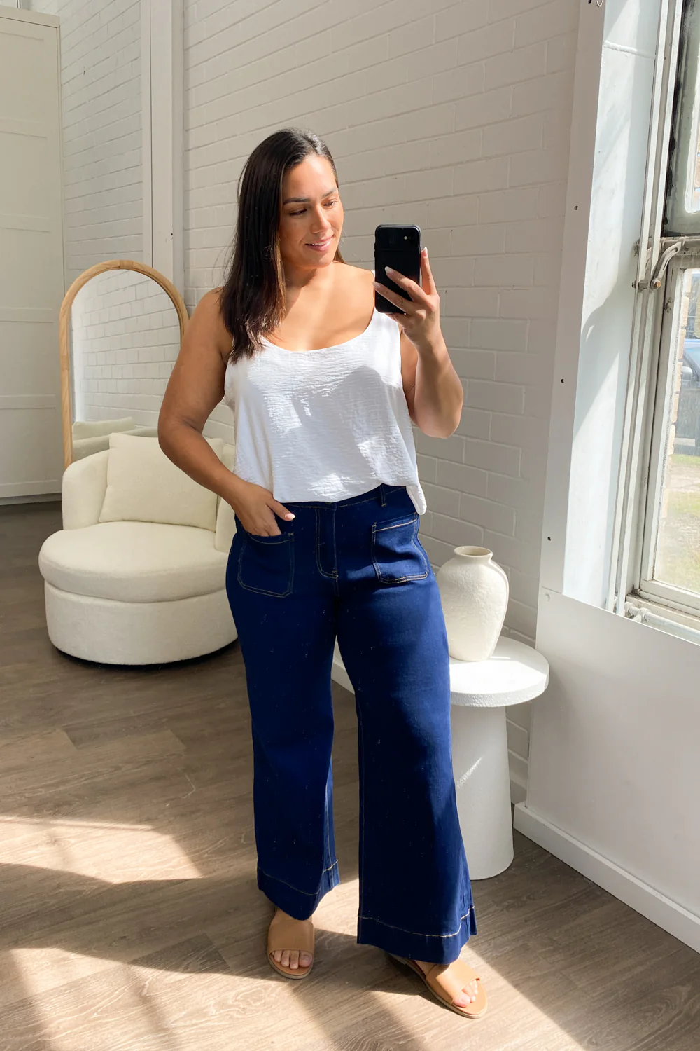 Whitley Petite High Rise Wide Leg Jeans - Indigo - Image 10