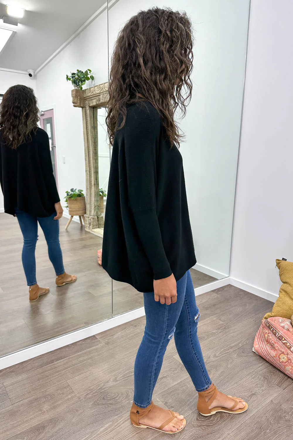 Wren Knit - Black - Image 10